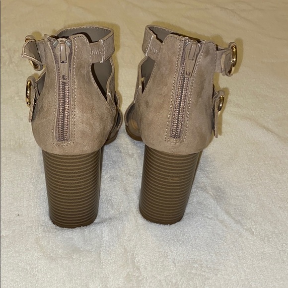 Apt. 9 Defined Comfort Peep Toe Heel Booties - Picture 6 of 11